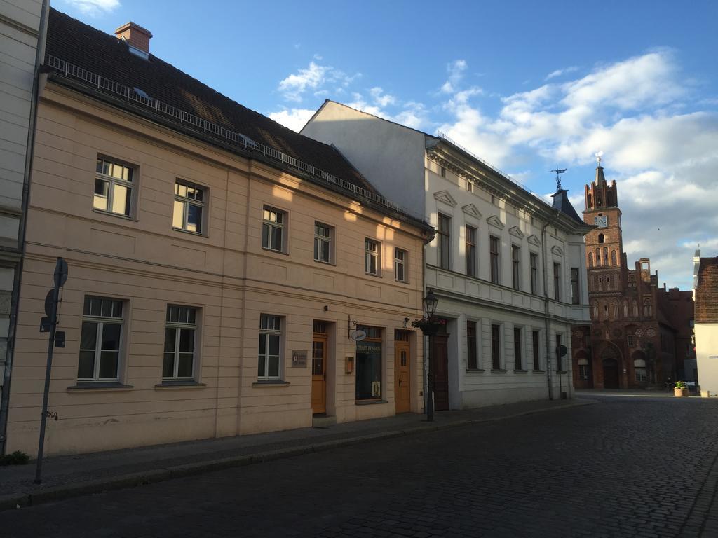 Rathaus-Pension 1685 Brandenburg  Dış mekan fotoğraf